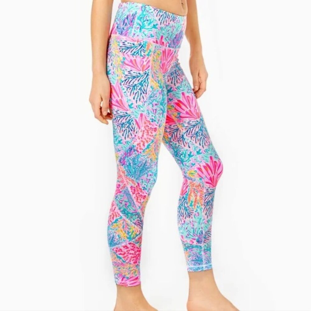 ✨2x HP✨Lilly Pulitzer Luxletic 24" Weekender High-Rise Midi Legging NWT - Picture 3 of 9